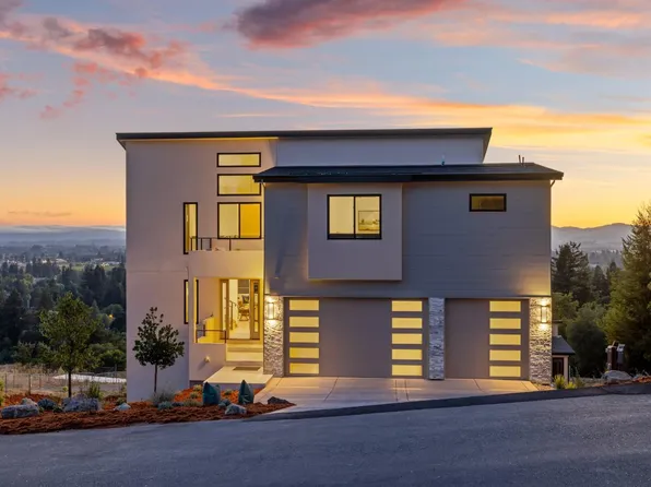 5095 Knollwood Court, Santa Rosa, CA 95403