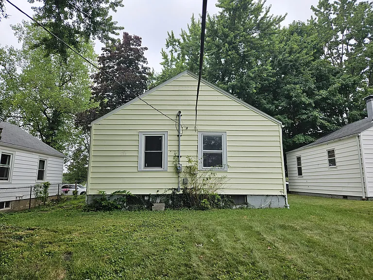 1229 Spring St — Photo 16