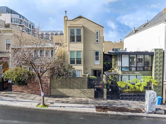 2nd image of 2249 Van Ness Ave #N747xcx0u
