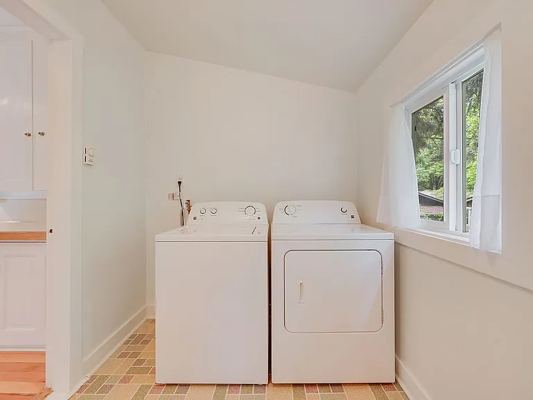 1608 Walnut St — Photo 28