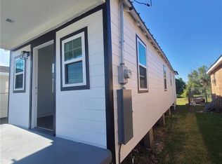 1720 Estalote Ave, Harvey, LA 70058