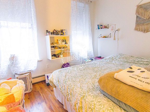 4th image of 29 Orchard St APT 2A