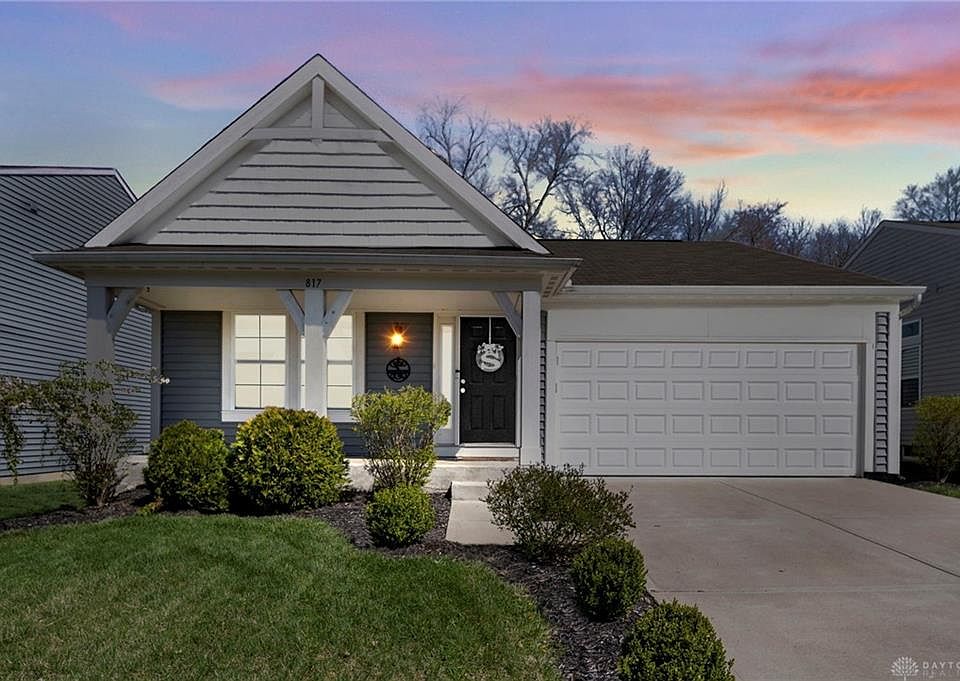 1st image of 817 Emerald Dr