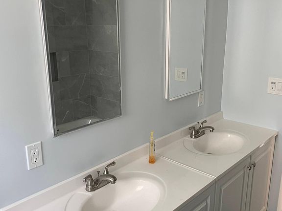 5th image of 3254 La Tierra St
