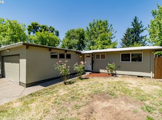 895 W 24th Ave, Eugene, OR 97405