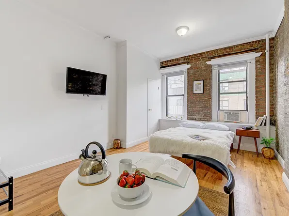 118 East 102nd Street image 1 of 16