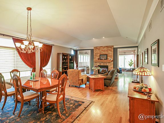 Family Room/Dining Room