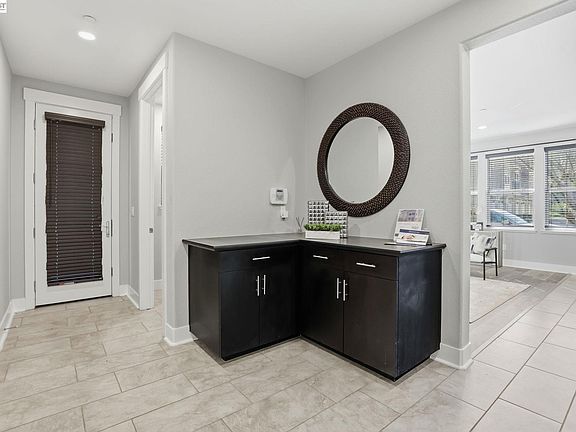 5th image of 1380 Brookline Loop