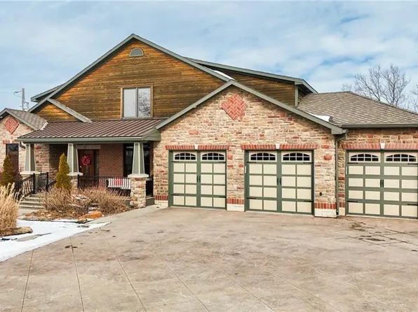 17492 Evans Rd, Tonganoxie, KS 66086