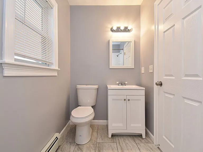 41-39 Benefit St — Photo 8