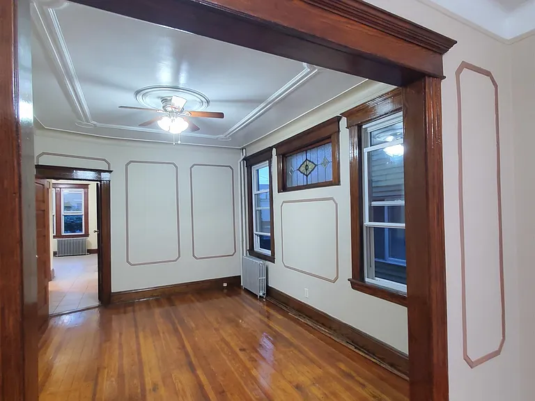 387 Avenue E — Photo 9
