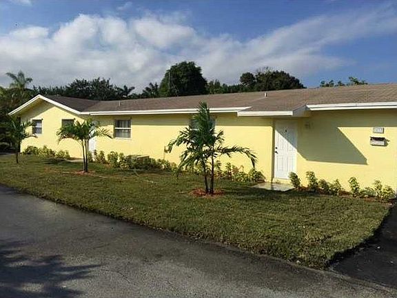 2nd image of 3037 NE 3rd Ave