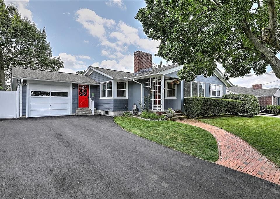 46 Cliffside Dr, Cranston, RI 02920 Zillow