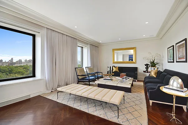 Sold by Corcoran | media 21