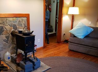 101 Apache Trl, Chester Gap, VA 22623