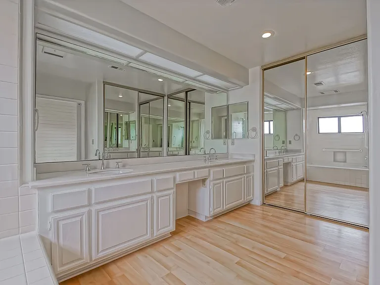 23 Coronado Ct — Photo 39