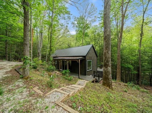 507 Cave Hollow Rd, Campton, KY 41301