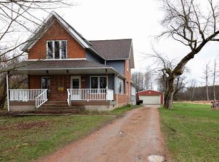 N7658 Pine St, Eland, WI 54427