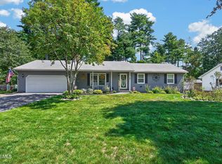 17 Crownwood Lane, Queensbury, NY 12804