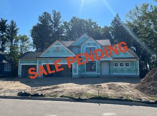 6038 Southridge Rd, East Lansing, MI 48823