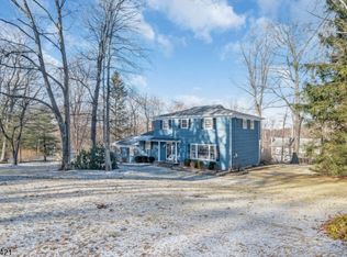 31 Ridge Rd, Randolph, NJ 07869