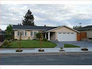 1st image of 220 Gregg Dr