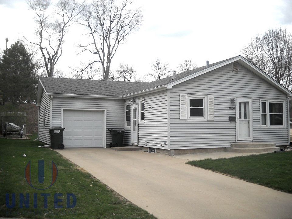 1st image of 2505 S Olive St