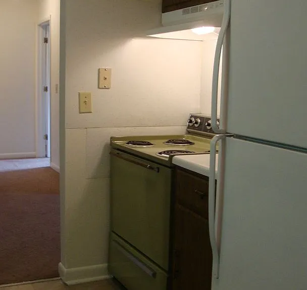 609 Clay St SE — Photo 5