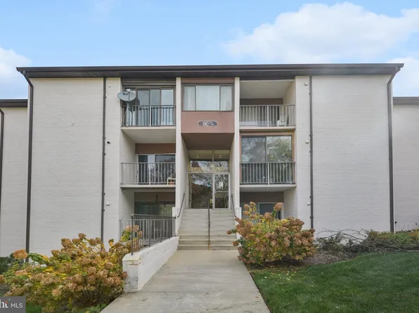 8011 Mandan Rd APT 301, Greenbelt, MD 20770