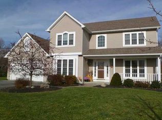 106 Cape Henry Trl, West Henrietta, NY 14586