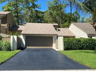 257 Pleasant Wood Dr, Wellington, FL 33414