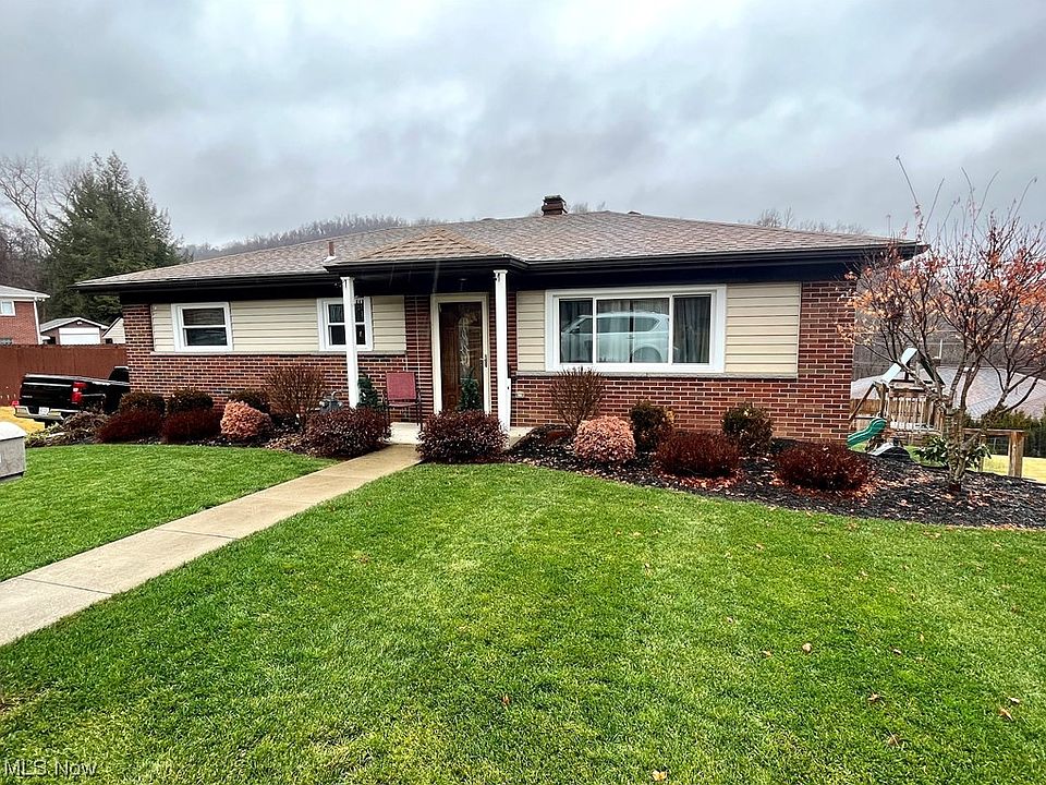 1st image of 644 Tulip Ln