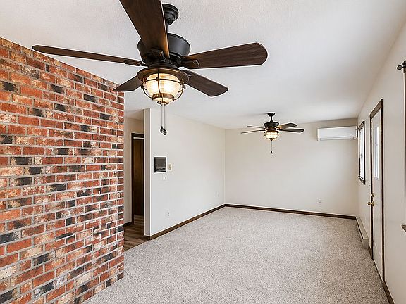 5th image of 125 Armstrong St