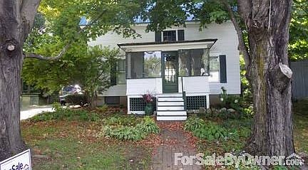 Sreened Porch
						:
						Has L-glass enclosures which provide 6 mo. use