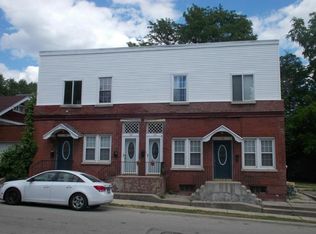 110 S Chicago Ave, Rockford, IL 61104