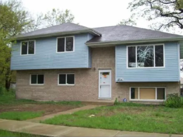 1864 Michigan City Rd, Calumet City, IL 60409