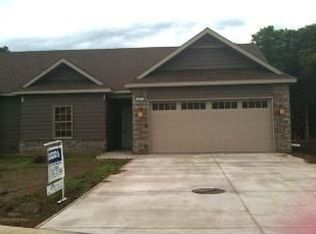 2201 Cottage Ct, Terre Haute, IN 47802