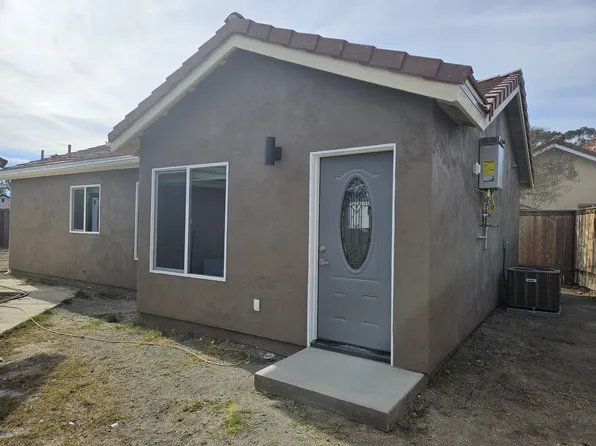 2423 Smokewood Pl #1, Escondido, CA 92026