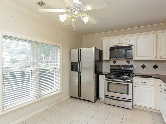4th image of 21022 Carmel Valley Dr