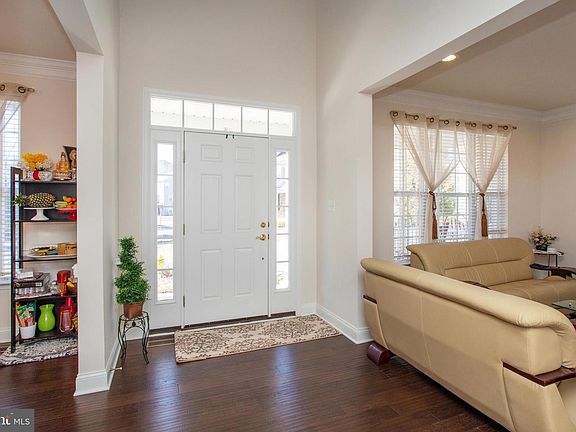 3rd image of 44144 Azalea Ct