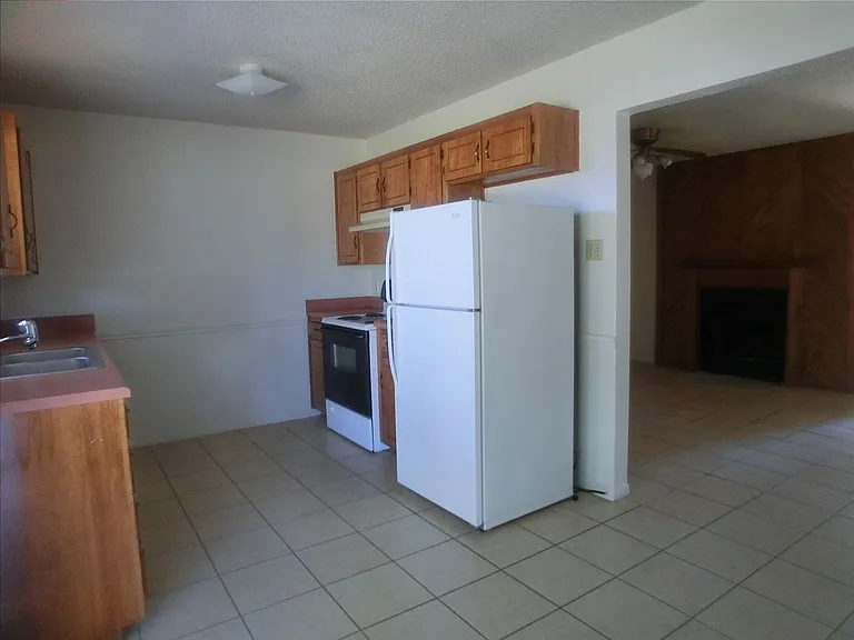 302 Sorrel Dr. — Photo 7