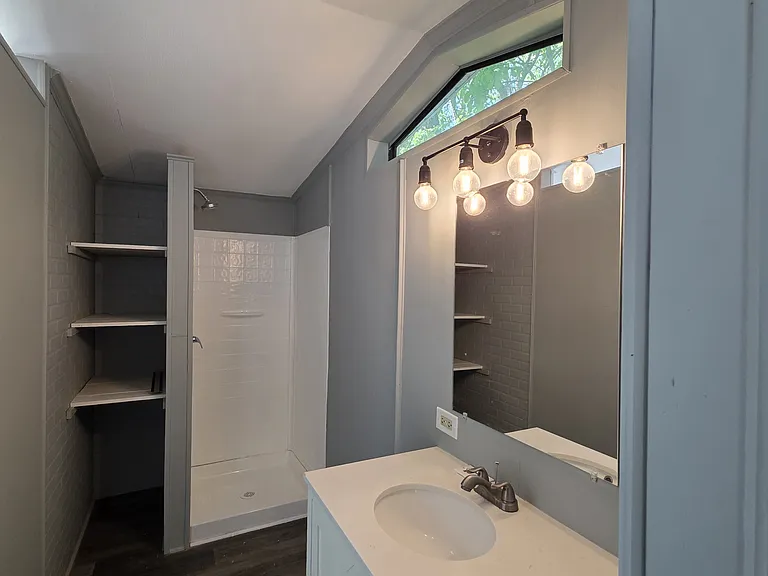58 W Manor St #58B — Photo 10