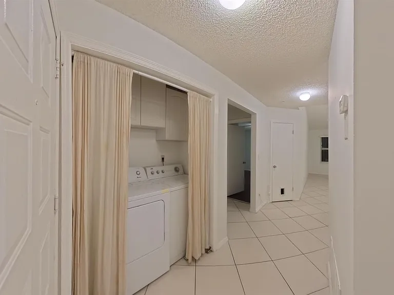 2319 N Congress Ave #28 — Photo 7