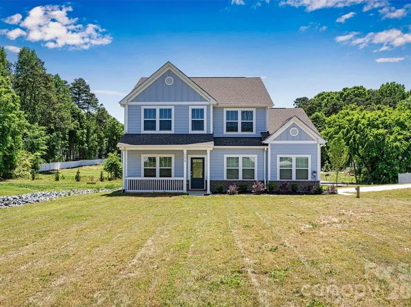 5670 Galloway Dr, Midland, NC 28107