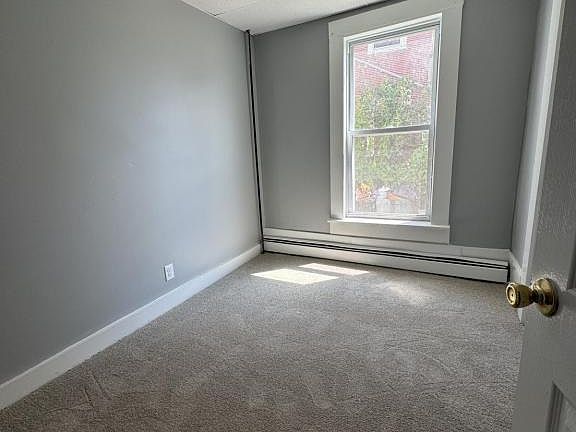 2nd image of 33 North St #1R