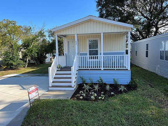 2nd image of 1320 Hand Ave #72