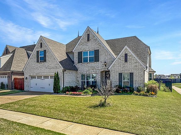 2nd image of 6406 Rutherford Cir