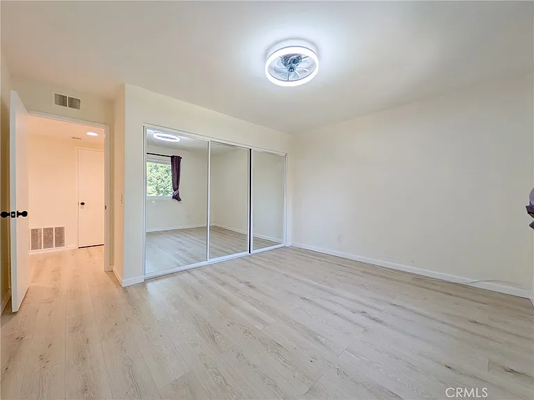 660 E Workman St — Photo 22