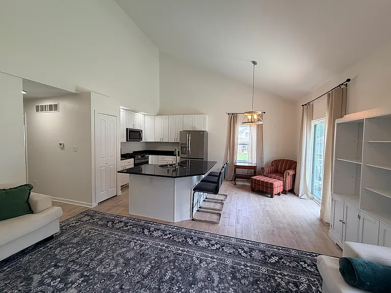 5881 Woodruff View Dr — Photo 5