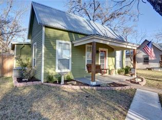 207 Short St, Smithville, TX 78957